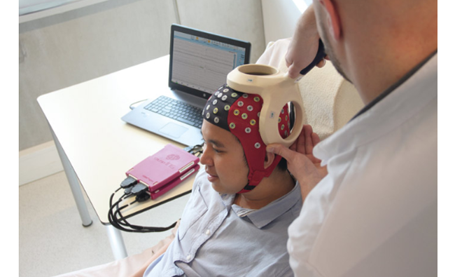 EEG-TMS同步
